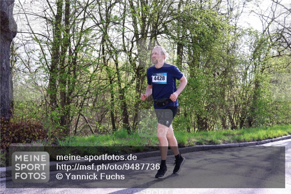 12.04.2026 - 45. Internationalen Wilhelmsburger Insellauf Yannick Fuchs http://msf.ph/oto/9487736 12.04.2026 10:32:43 Laufen 4428 meine-sportfotos.de