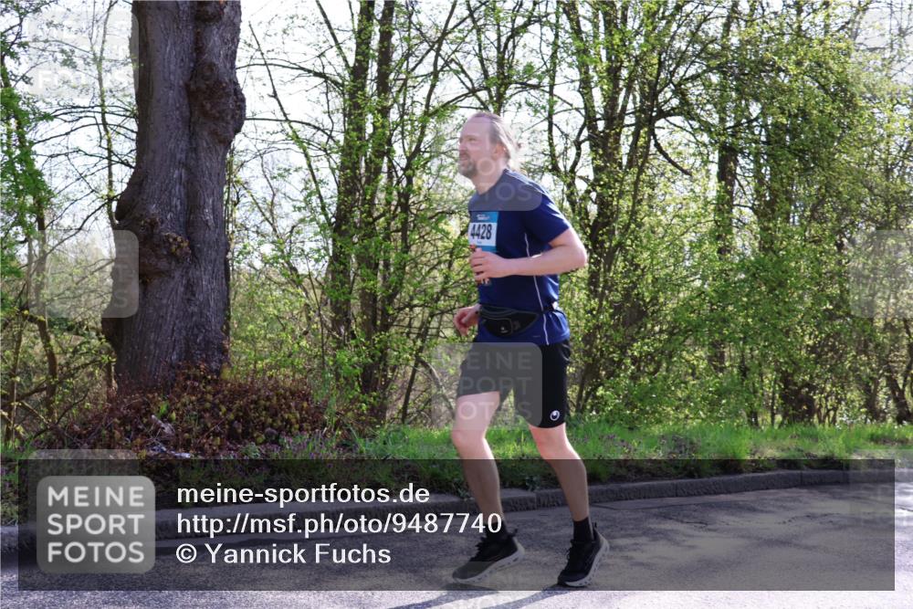 12.04.2026 - 45. Internationalen Wilhelmsburger Insellauf Yannick Fuchs http://msf.ph/oto/9487740 12.04.2026 10:32:43 Laufen 4428 meine-sportfotos.de