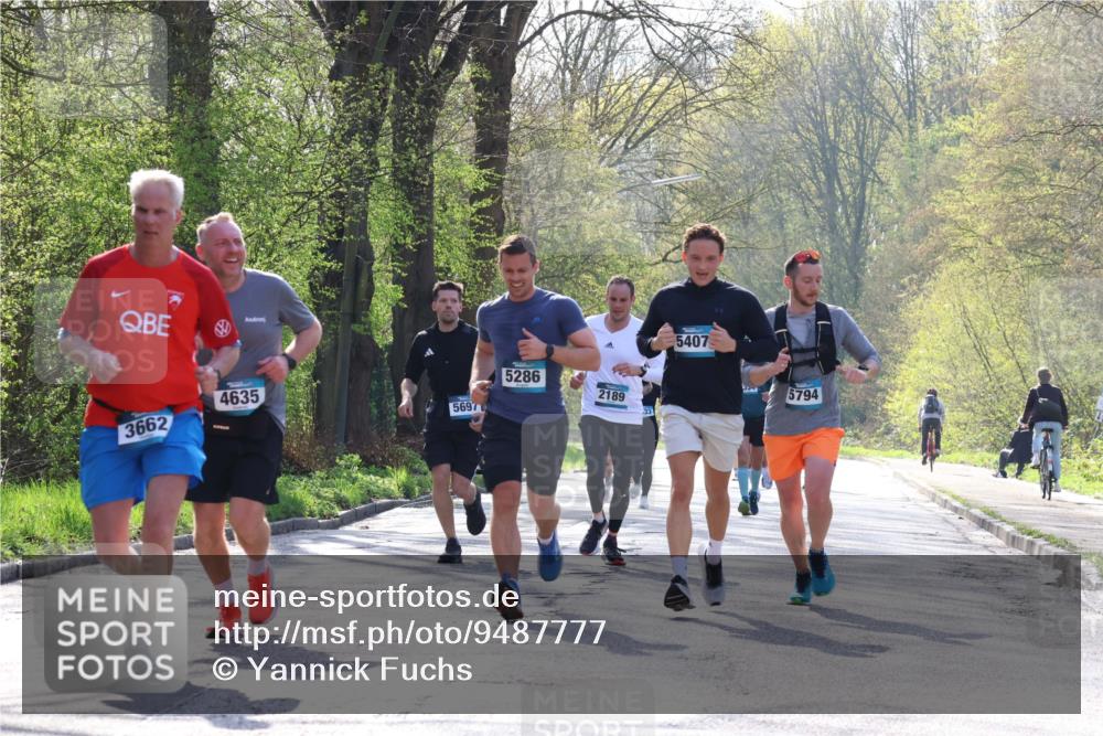 12.04.2026 - 45. Internationalen Wilhelmsburger Insellauf Yannick Fuchs http://msf.ph/oto/9487777 12.04.2026 10:32:47 Laufen 4635, 3662, 5697, 5286, 2189, 33, 5407, 334, 5794 meine-sportfotos.de