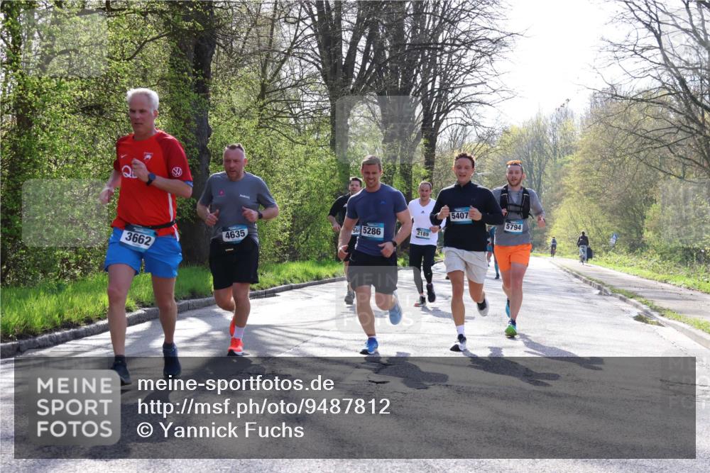 12.04.2026 - 45. Internationalen Wilhelmsburger Insellauf Yannick Fuchs http://msf.ph/oto/9487812 12.04.2026 10:32:49 Laufen 3662, 4635, 56, 5286, 2189, 5407, 5794 meine-sportfotos.de
