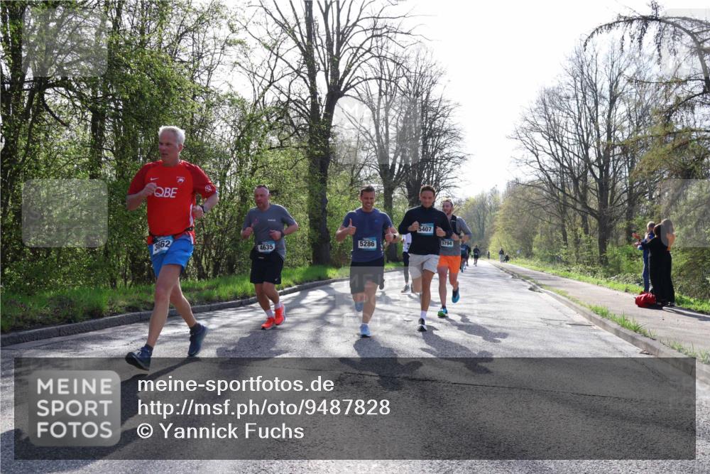 12.04.2026 - 45. Internationalen Wilhelmsburger Insellauf Yannick Fuchs http://msf.ph/oto/9487828 12.04.2026 10:32:50 Laufen 3662, 4635, 5286, 5407, 5794 meine-sportfotos.de