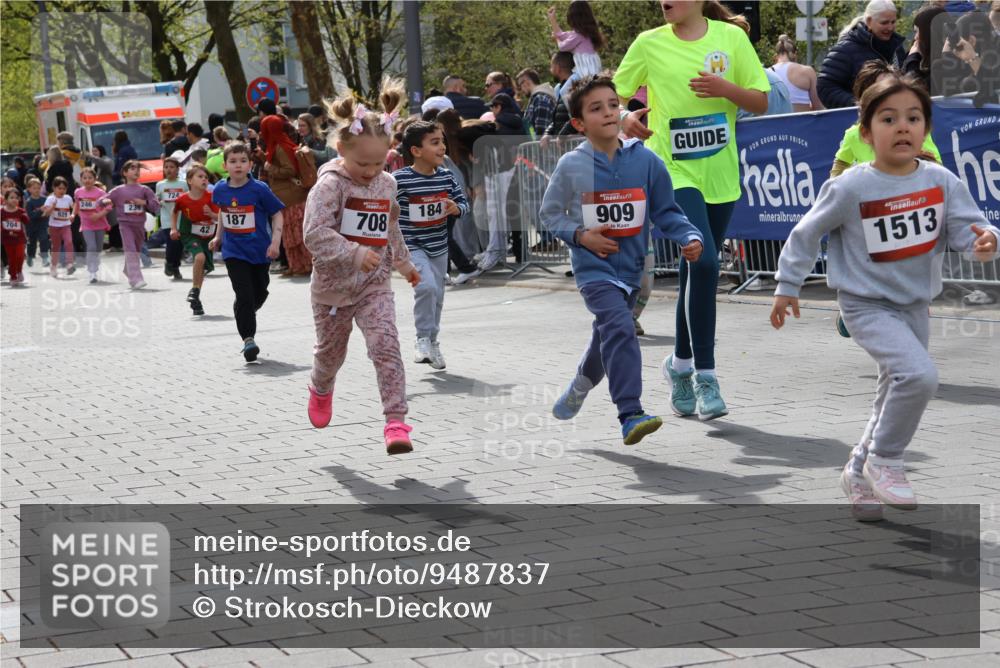 12.04.2026 - 45. Internationalen Wilhelmsburger Insellauf Strokosch-Dieckow http://msf.ph/oto/9487837 12.04.2026 14:10:23 Ziel 60, 746, 664, 218, 203, 633, 963, 1513, 909, 708, 615, 184, 187, 42, 706, 246 meine-sportfotos.de