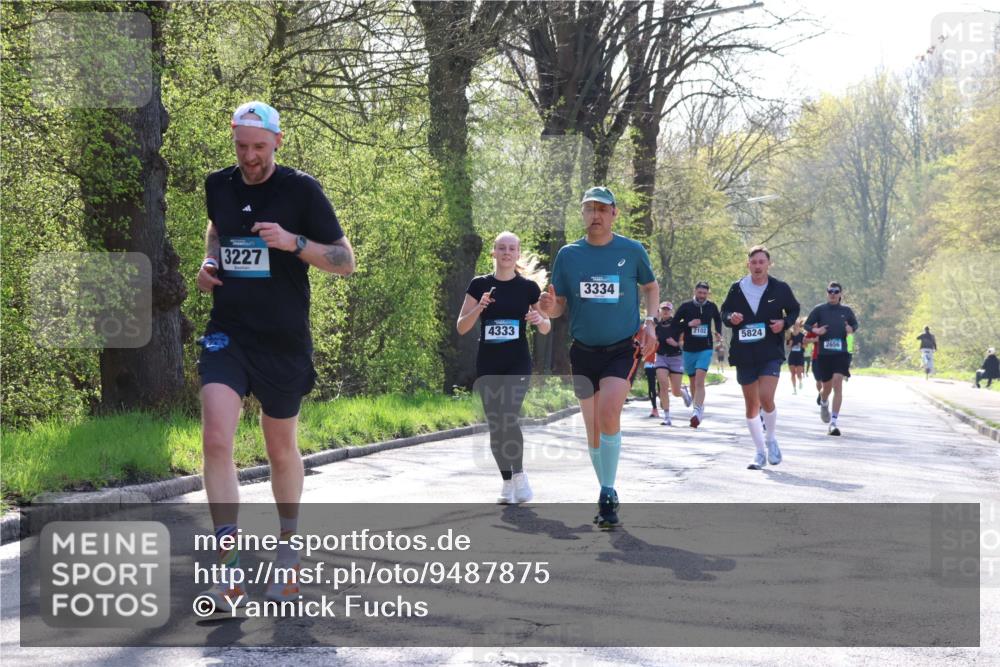 12.04.2026 - 45. Internationalen Wilhelmsburger Insellauf Yannick Fuchs http://msf.ph/oto/9487875 12.04.2026 10:32:56 Laufen 3227, 4333, 3334, 2102, 5824, 2656 meine-sportfotos.de