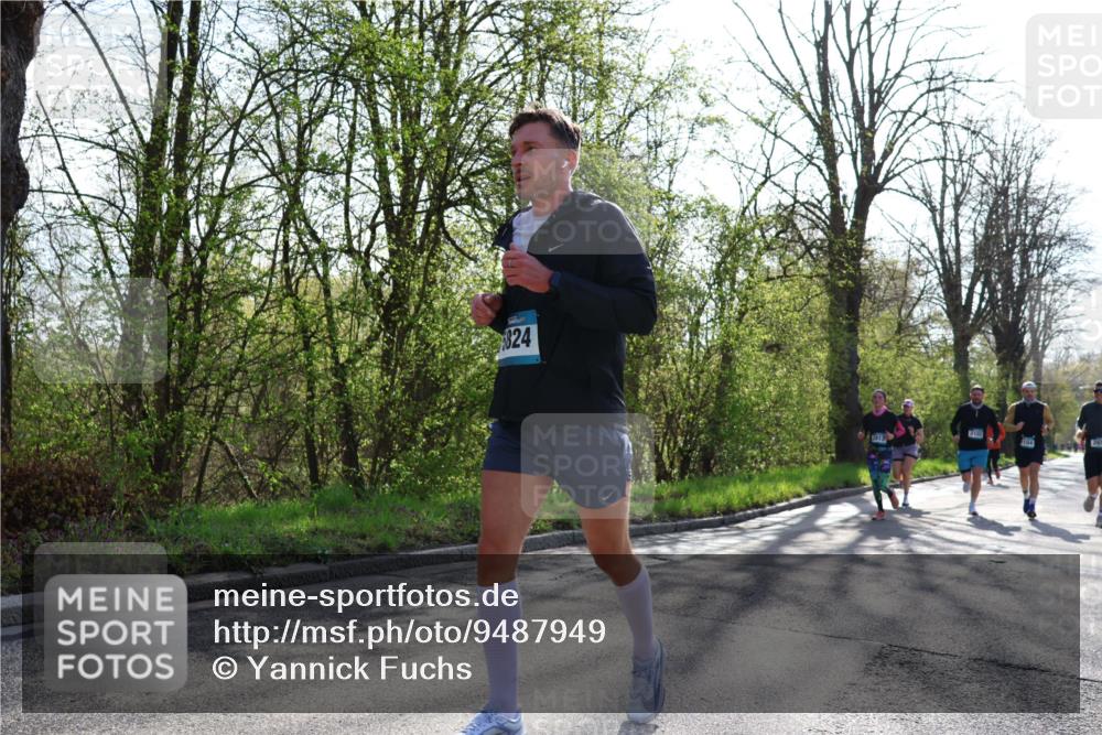 12.04.2026 - 45. Internationalen Wilhelmsburger Insellauf Yannick Fuchs http://msf.ph/oto/9487949 12.04.2026 10:33:02 Laufen 1, 24, 2102, 104, 265 meine-sportfotos.de