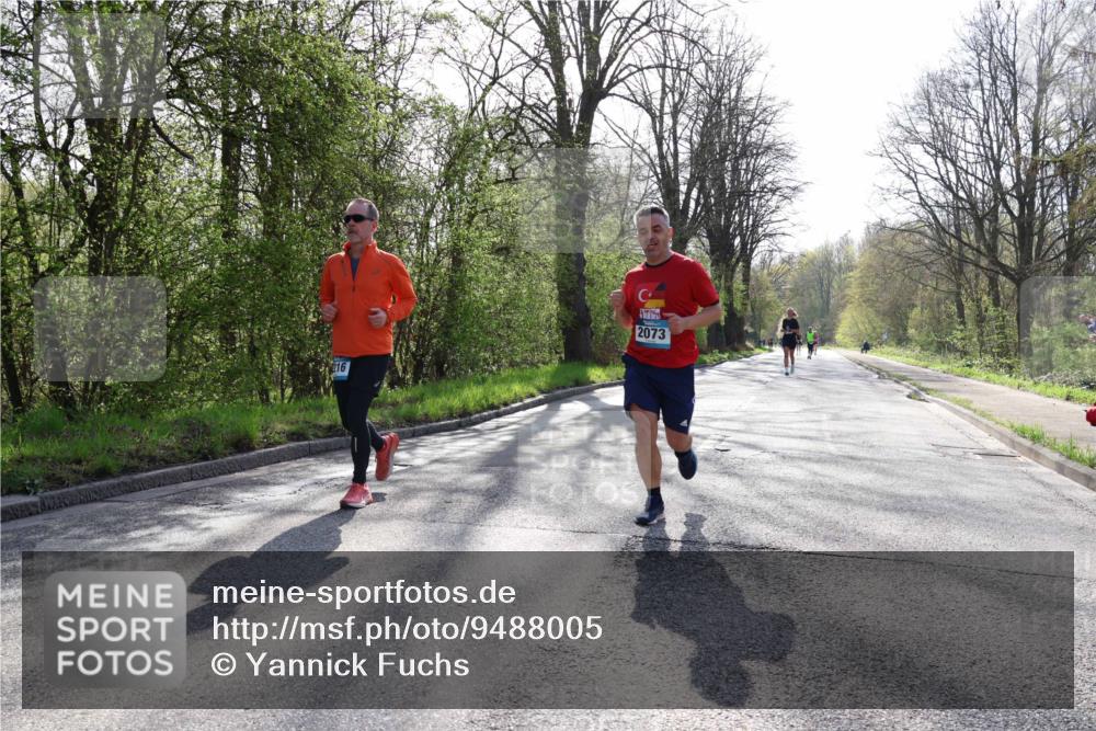 12.04.2026 - 45. Internationalen Wilhelmsburger Insellauf Yannick Fuchs http://msf.ph/oto/9488005 12.04.2026 10:33:09 Laufen 216, 2073 meine-sportfotos.de