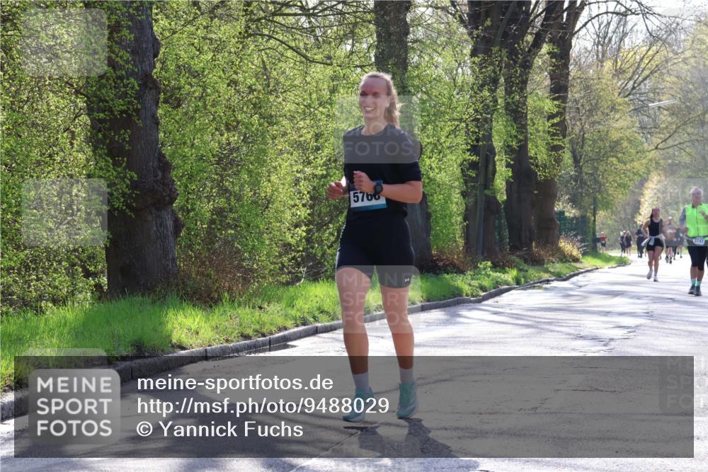 12.04.2026 - 45. Internationalen Wilhelmsburger Insellauf Yannick Fuchs http://msf.ph/oto/9488029 12.04.2026 10:33:13 Laufen 5766, 3747 meine-sportfotos.de