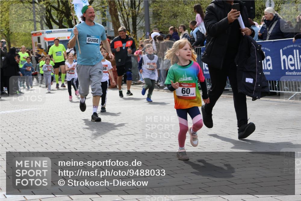 12.04.2026 - 45. Internationalen Wilhelmsburger Insellauf Strokosch-Dieckow http://msf.ph/oto/9488033 12.04.2026 14:10:16 Ziel 189, 269, 1524, 961, 938, 198, 932, 639, 205, 153, 48, 86, 132, 417, 60, 746, 664, 218, 203, 633 meine-sportfotos.de