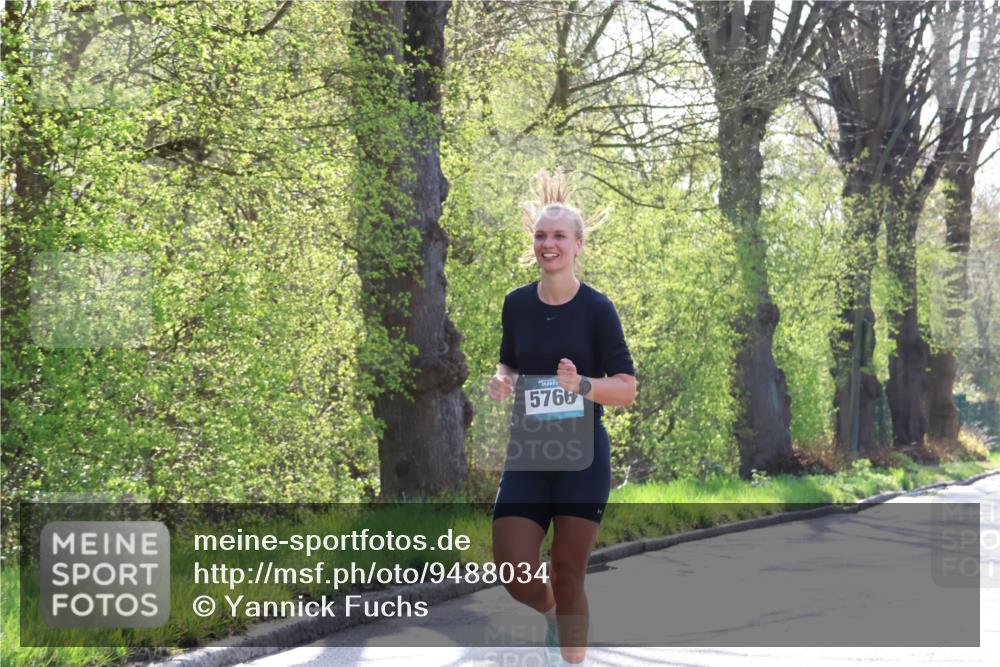 12.04.2026 - 45. Internationalen Wilhelmsburger Insellauf Yannick Fuchs http://msf.ph/oto/9488034 12.04.2026 10:33:13 Laufen 5766 meine-sportfotos.de