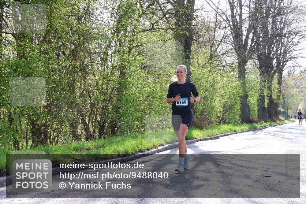 12.04.2026 - 45. Internationalen Wilhelmsburger Insellauf Yannick Fuchs http://msf.ph/oto/9488040 12.04.2026 10:33:14 Laufen 5766 meine-sportfotos.de