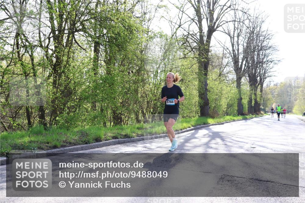 12.04.2026 - 45. Internationalen Wilhelmsburger Insellauf Yannick Fuchs http://msf.ph/oto/9488049 12.04.2026 10:33:14 Laufen 5766 meine-sportfotos.de