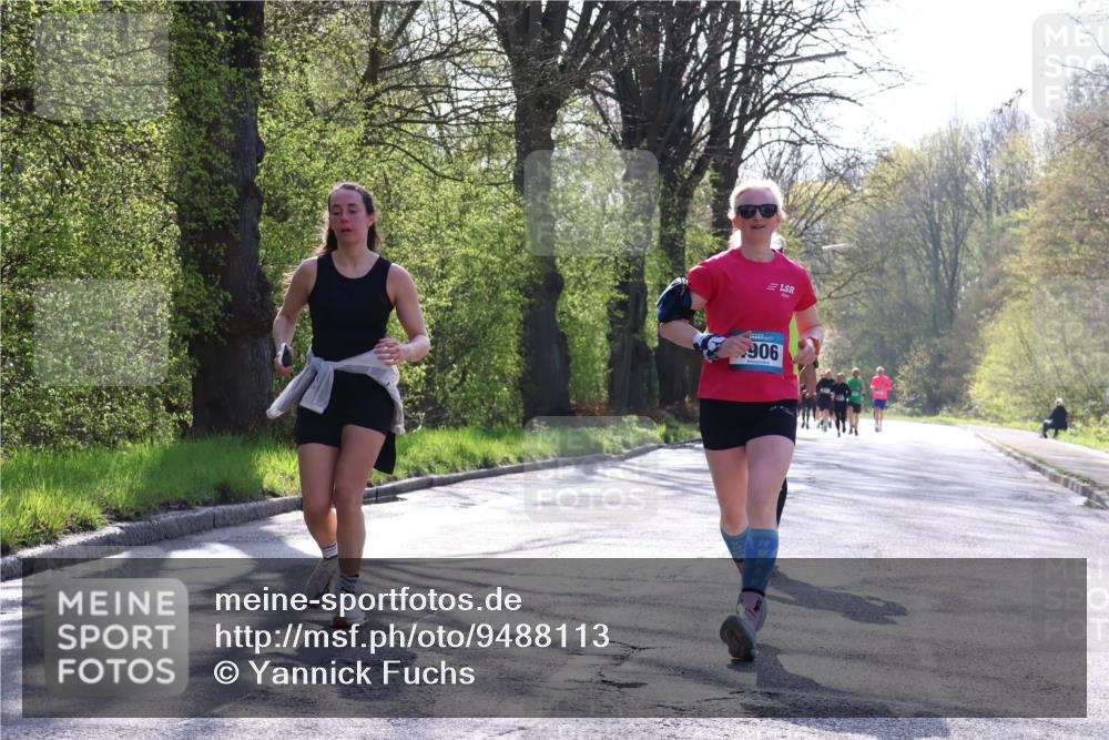 12.04.2026 - 45. Internationalen Wilhelmsburger Insellauf Yannick Fuchs http://msf.ph/oto/9488113 12.04.2026 10:33:27 Laufen 906 meine-sportfotos.de