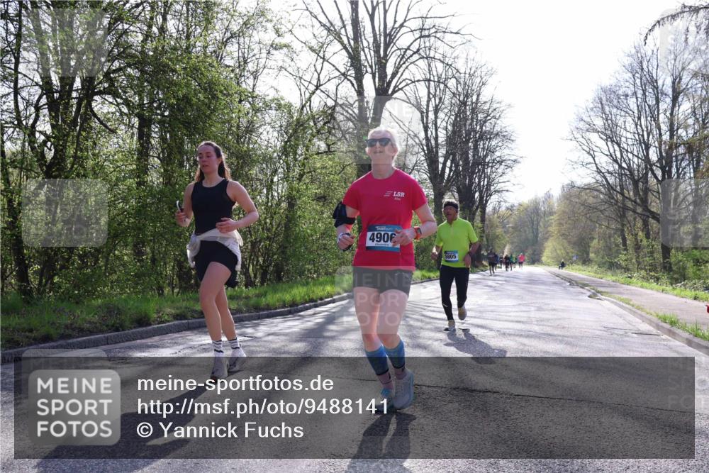 12.04.2026 - 45. Internationalen Wilhelmsburger Insellauf Yannick Fuchs http://msf.ph/oto/9488141 12.04.2026 10:33:29 Laufen 4906, 5805 meine-sportfotos.de