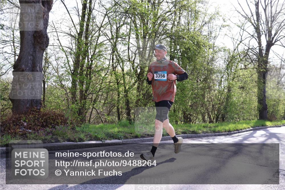 12.04.2026 - 45. Internationalen Wilhelmsburger Insellauf Yannick Fuchs http://msf.ph/oto/9488264 12.04.2026 10:33:40 Laufen 3356 meine-sportfotos.de