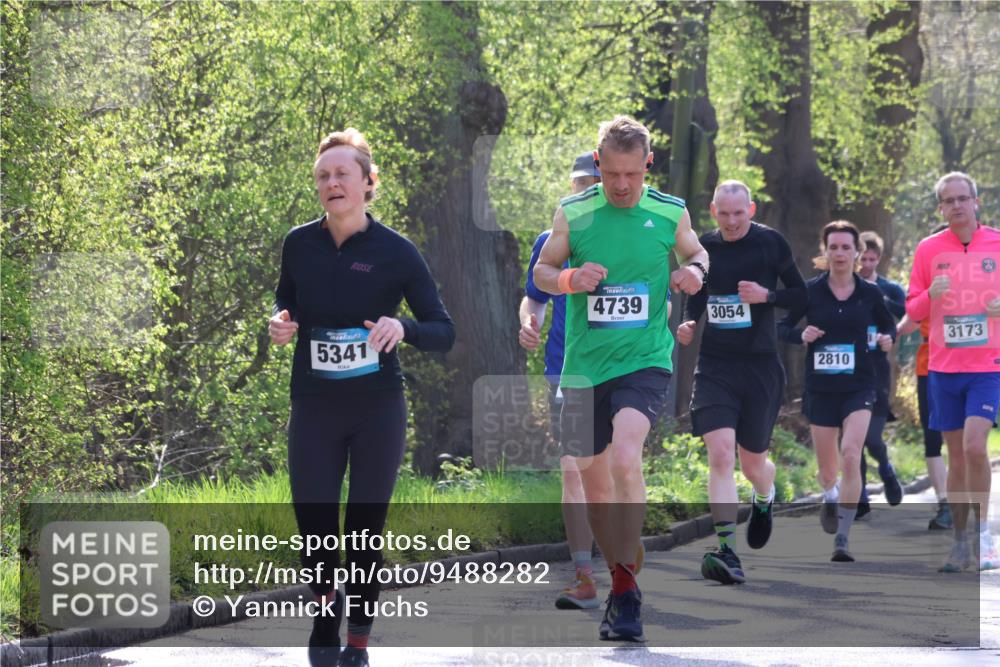 12.04.2026 - 45. Internationalen Wilhelmsburger Insellauf Yannick Fuchs http://msf.ph/oto/9488282 12.04.2026 10:33:42 Laufen 4739, 5341, 3054, 2810, 3173 meine-sportfotos.de