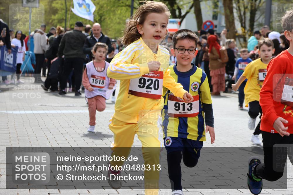 12.04.2026 - 45. Internationalen Wilhelmsburger Insellauf Strokosch-Dieckow http://msf.ph/oto/9488313 12.04.2026 14:10:03 Ziel 1504, 412, 681, 640, 248, 441, 723, 119, 186, 224, 745, 207, 920, 770, 182, 19, 913, 181, 529, 942, 157, 1518, 192, 946, 738, 201 meine-sportfotos.de