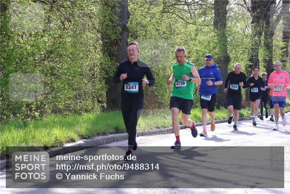 12.04.2026 - 45. Internationalen Wilhelmsburger Insellauf Yannick Fuchs http://msf.ph/oto/9488314 12.04.2026 10:33:44 Laufen 5341, 4739, 2460, 3054, 3173, 2810 meine-sportfotos.de