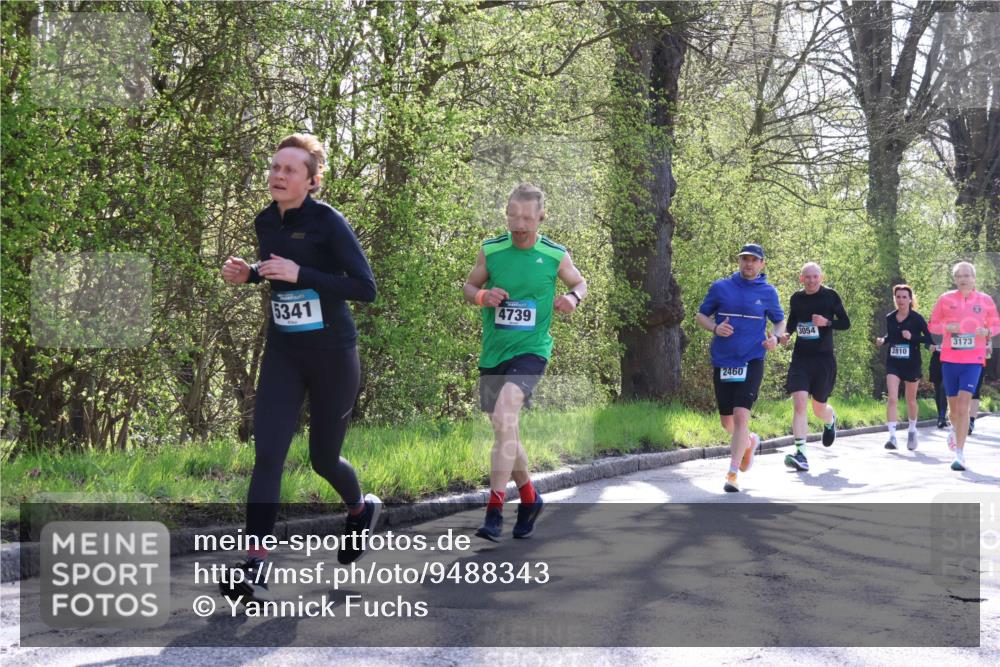 12.04.2026 - 45. Internationalen Wilhelmsburger Insellauf Yannick Fuchs http://msf.ph/oto/9488343 12.04.2026 10:33:46 Laufen 5341, 4739, 2460, 3054, 2810, 3173 meine-sportfotos.de