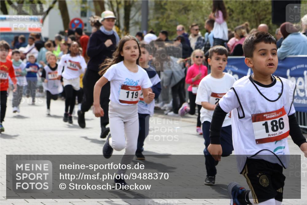 12.04.2026 - 45. Internationalen Wilhelmsburger Insellauf Strokosch-Dieckow http://msf.ph/oto/9488370 12.04.2026 14:10:00 Ziel 907, 158, 268, 543, 721, 1503, 736, 715, 6, 1504, 412, 681, 640, 248, 441, 723, 119, 186, 224, 745, 207, 920, 770, 182, 19, 913, 181, 529, 942, 157, 1518, 192 meine-sportfotos.de