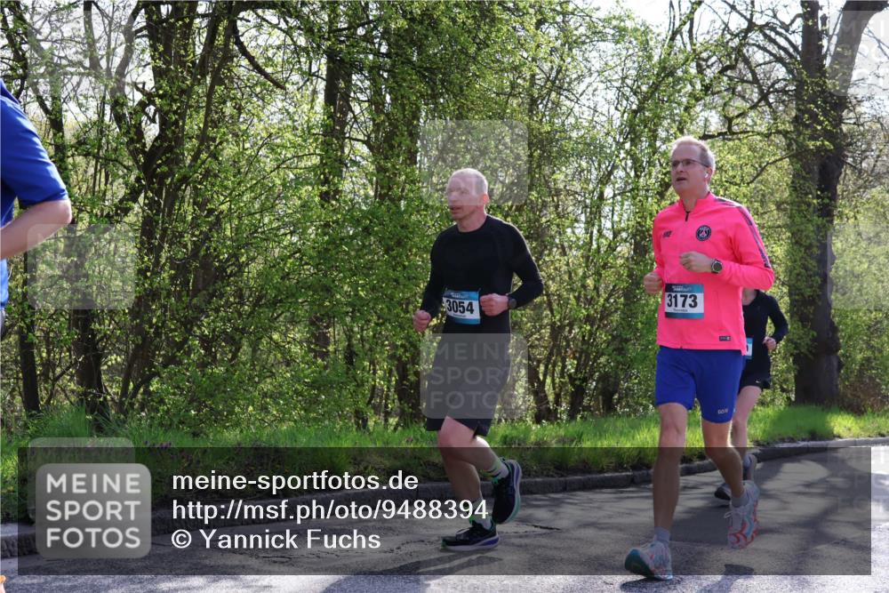 12.04.2026 - 45. Internationalen Wilhelmsburger Insellauf Yannick Fuchs http://msf.ph/oto/9488394 12.04.2026 10:33:50 Laufen 3054, 3173 meine-sportfotos.de