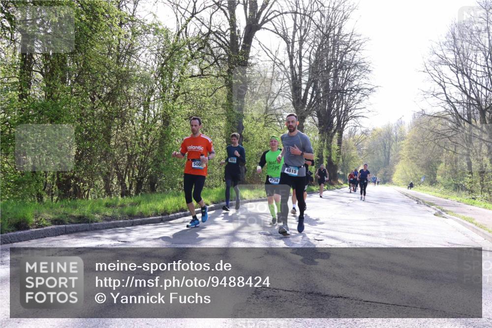 12.04.2026 - 45. Internationalen Wilhelmsburger Insellauf Yannick Fuchs http://msf.ph/oto/9488424 12.04.2026 10:33:52 Laufen 3653, 500, 4758, 4815 meine-sportfotos.de