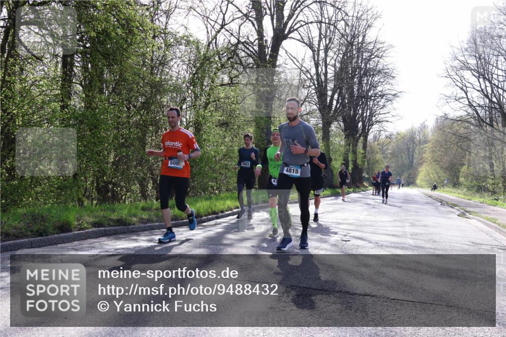 12.04.2026 - 45. Internationalen Wilhelmsburger Insellauf Yannick Fuchs http://msf.ph/oto/9488432 12.04.2026 10:33:52 Laufen 500, 47, 4815, 334 meine-sportfotos.de