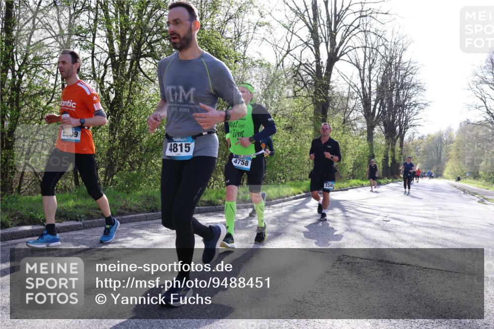 12.04.2026 - 45. Internationalen Wilhelmsburger Insellauf Yannick Fuchs http://msf.ph/oto/9488451 12.04.2026 10:33:54 Laufen 2007, 9, 4815, 4758, 3345 meine-sportfotos.de