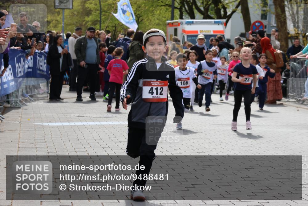 12.04.2026 - 45. Internationalen Wilhelmsburger Insellauf Strokosch-Dieckow http://msf.ph/oto/9488481 12.04.2026 14:09:56 Ziel 720, 719, 907, 158, 268, 543, 721, 1503, 736, 715, 6, 1504, 412, 681, 640, 248, 441, 723, 119, 186, 224, 745 meine-sportfotos.de
