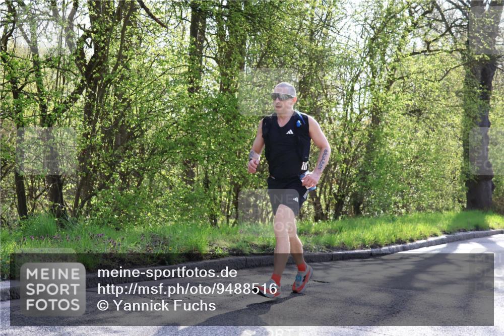 12.04.2026 - 45. Internationalen Wilhelmsburger Insellauf Yannick Fuchs http://msf.ph/oto/9488516 12.04.2026 10:33:59 Laufen  meine-sportfotos.de