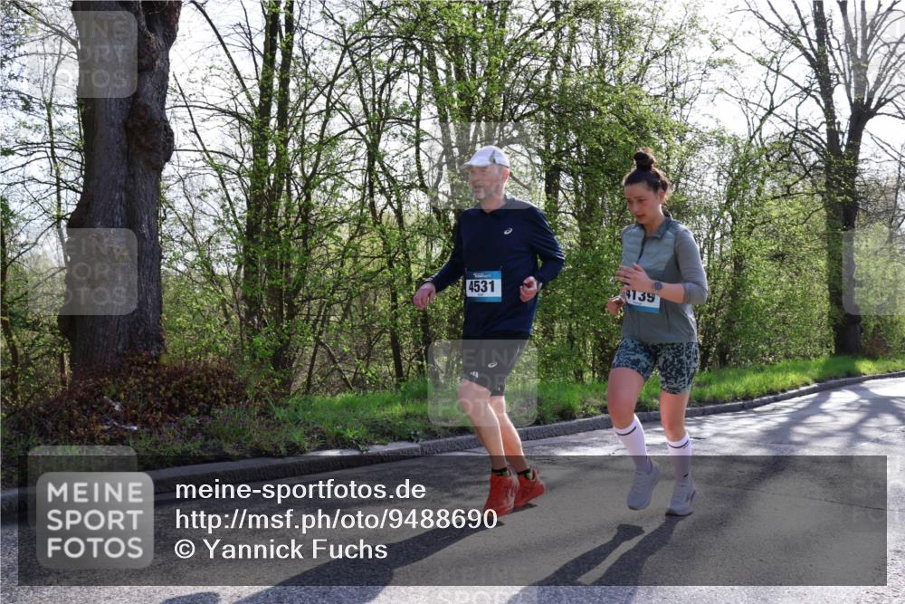 12.04.2026 - 45. Internationalen Wilhelmsburger Insellauf Yannick Fuchs http://msf.ph/oto/9488690 12.04.2026 10:34:15 Laufen 4531, 4139 meine-sportfotos.de