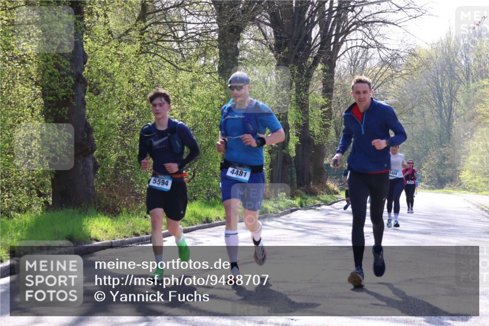 12.04.2026 - 45. Internationalen Wilhelmsburger Insellauf Yannick Fuchs http://msf.ph/oto/9488707 12.04.2026 10:34:17 Laufen 5594, 4481, 3408, 3792 meine-sportfotos.de