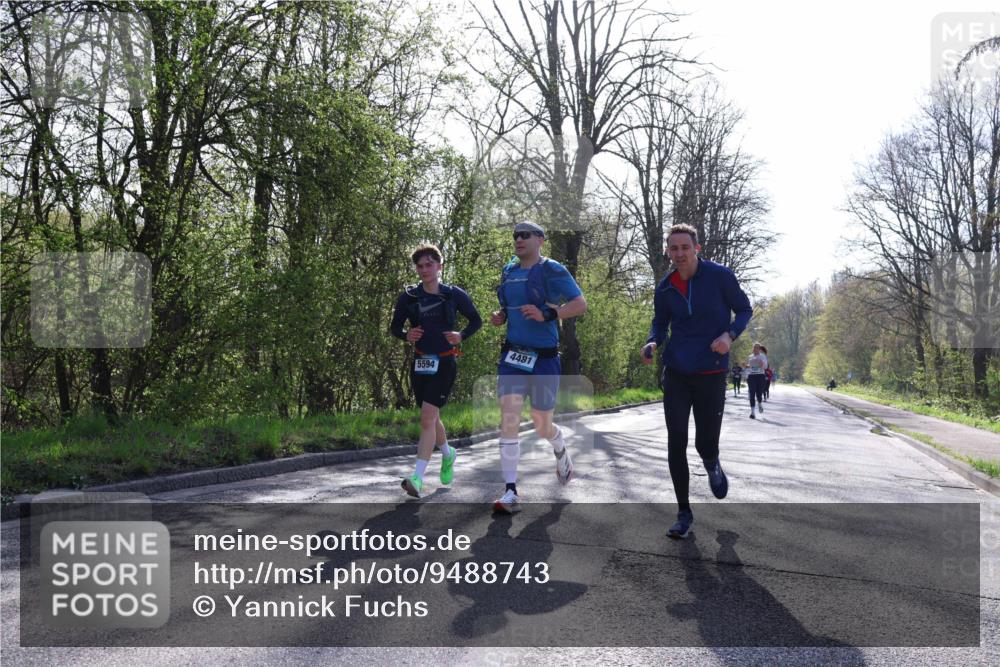 12.04.2026 - 45. Internationalen Wilhelmsburger Insellauf Yannick Fuchs http://msf.ph/oto/9488743 12.04.2026 10:34:19 Laufen 5594, 4481 meine-sportfotos.de