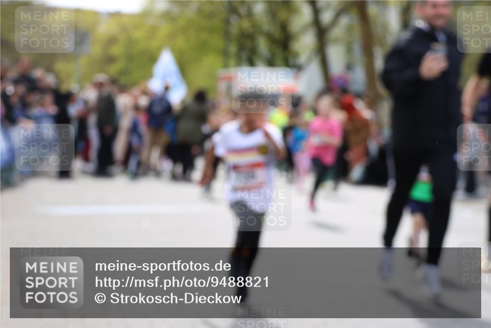 12.04.2026 - 45. Internationalen Wilhelmsburger Insellauf Strokosch-Dieckow http://msf.ph/oto/9488821 12.04.2026 14:09:39 Ziel 1501, 249, 1059, 1516, 94, 921, 251, 945, 934, 212, 735, 190, 240, 1520, 206, 908, 776, 172, 183, 196, 449, 772 meine-sportfotos.de