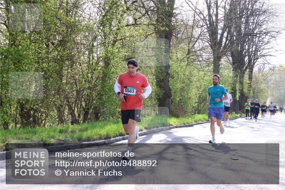 12.04.2026 - 45. Internationalen Wilhelmsburger Insellauf Yannick Fuchs http://msf.ph/oto/9488892 12.04.2026 10:34:38 Laufen 5563, 3172 meine-sportfotos.de