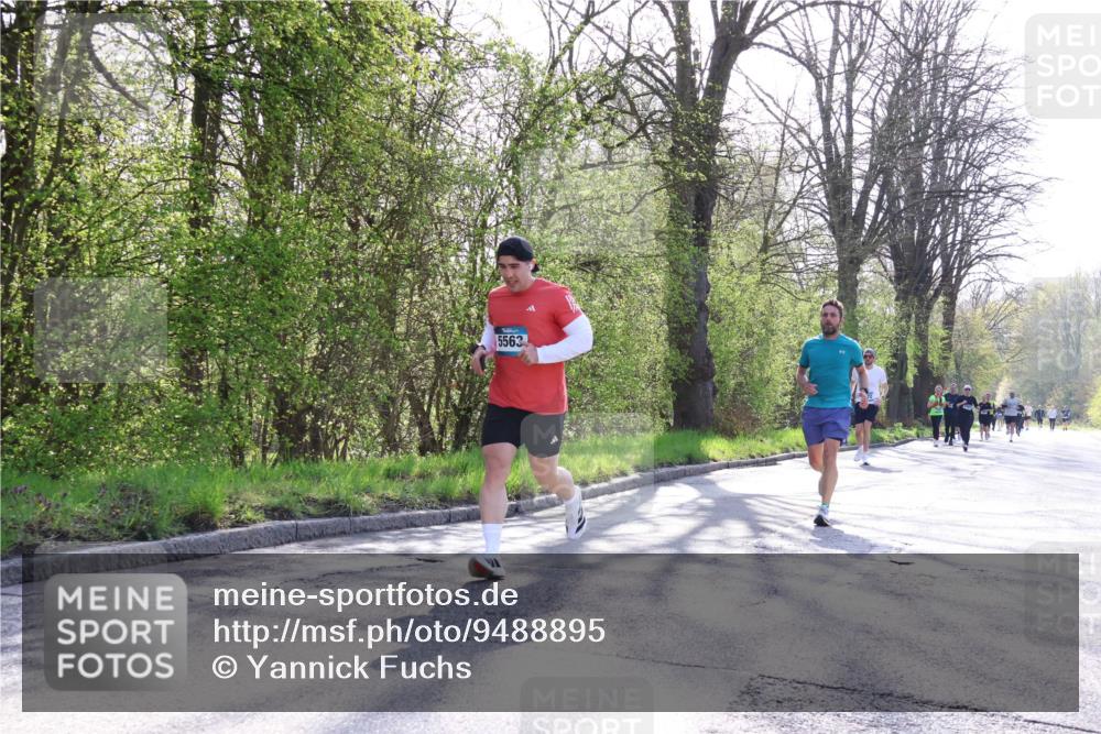 12.04.2026 - 45. Internationalen Wilhelmsburger Insellauf Yannick Fuchs http://msf.ph/oto/9488895 12.04.2026 10:34:39 Laufen 5563 meine-sportfotos.de