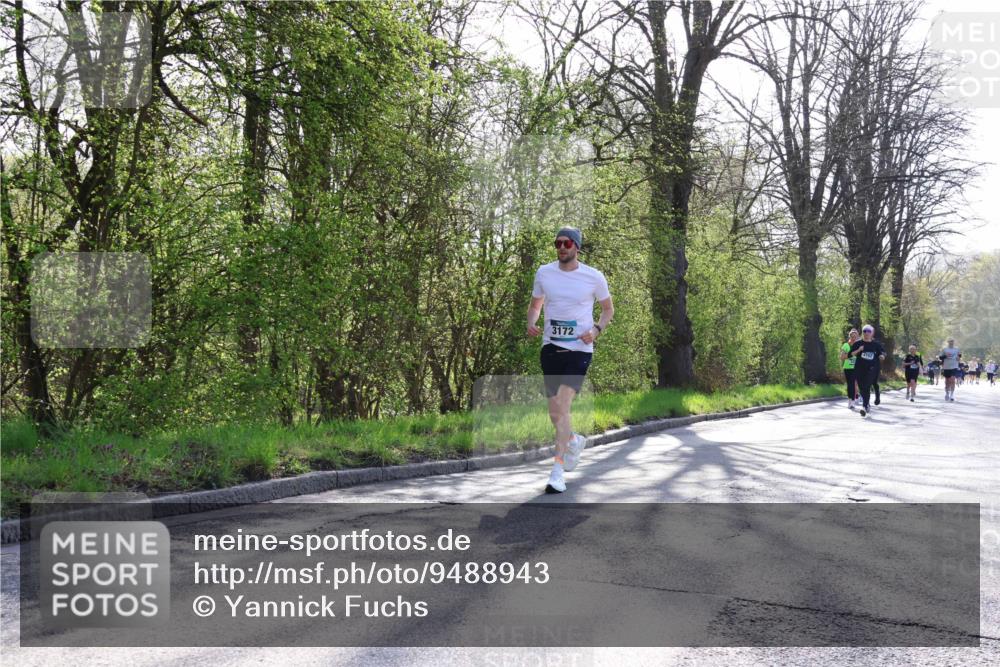 12.04.2026 - 45. Internationalen Wilhelmsburger Insellauf Yannick Fuchs http://msf.ph/oto/9488943 12.04.2026 10:34:43 Laufen 3172 meine-sportfotos.de