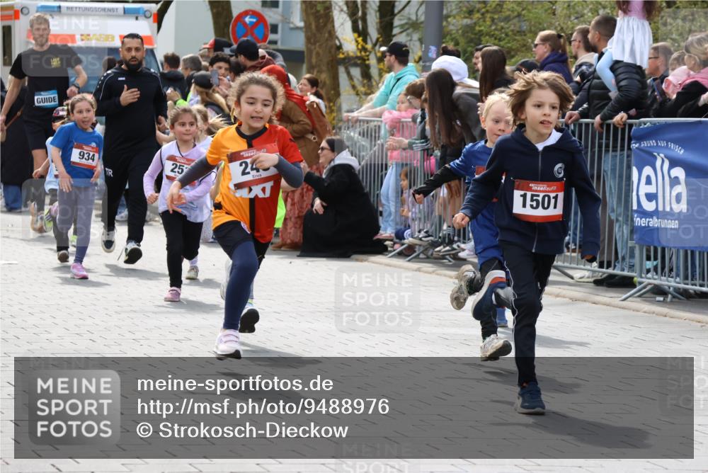 12.04.2026 - 45. Internationalen Wilhelmsburger Insellauf Strokosch-Dieckow http://msf.ph/oto/9488976 12.04.2026 14:09:33 Ziel 216, 25, 1066, 209, 915, 221, 541, 1501, 249, 1059, 1516, 94, 921, 251, 945, 934 meine-sportfotos.de