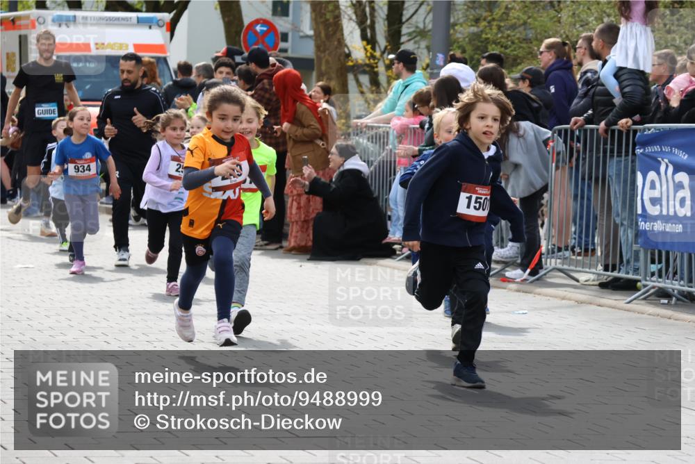 12.04.2026 - 45. Internationalen Wilhelmsburger Insellauf Strokosch-Dieckow http://msf.ph/oto/9488999 12.04.2026 14:09:33 Ziel 216, 25, 1066, 209, 915, 221, 541, 1501, 249, 1059, 1516, 94, 921, 251, 945, 934 meine-sportfotos.de