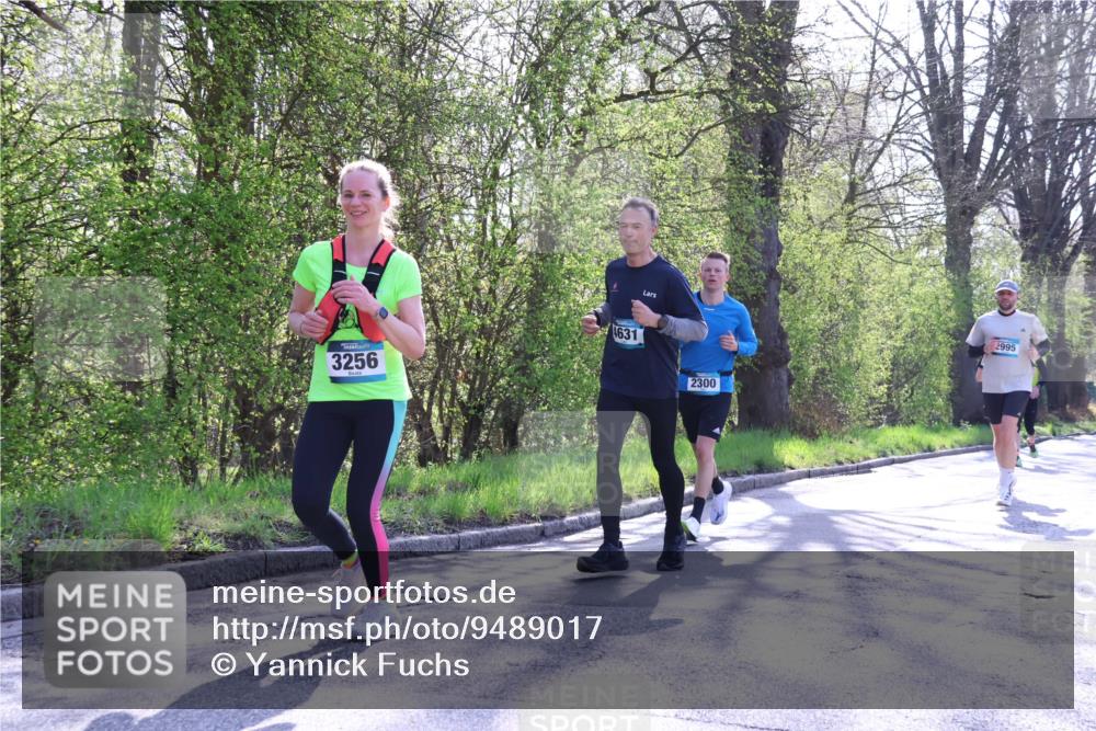 12.04.2026 - 45. Internationalen Wilhelmsburger Insellauf Yannick Fuchs http://msf.ph/oto/9489017 12.04.2026 10:34:49 Laufen 3256, 631, 2300, 2995 meine-sportfotos.de