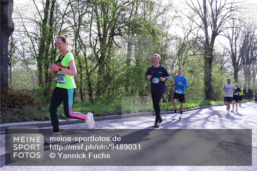 12.04.2026 - 45. Internationalen Wilhelmsburger Insellauf Yannick Fuchs http://msf.ph/oto/9489031 12.04.2026 10:34:50 Laufen 3256, 4631, 2300, 2995, 2845 meine-sportfotos.de