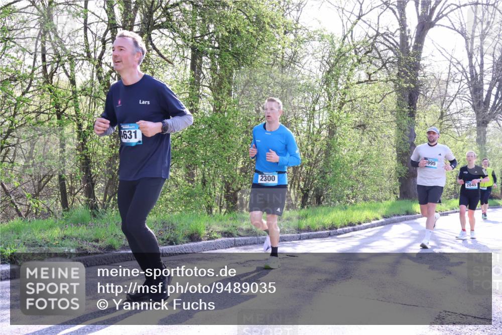 12.04.2026 - 45. Internationalen Wilhelmsburger Insellauf Yannick Fuchs http://msf.ph/oto/9489035 12.04.2026 10:34:51 Laufen 631, 2300, 995, 2845 meine-sportfotos.de