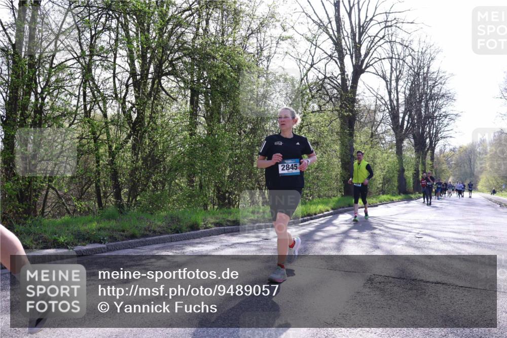 12.04.2026 - 45. Internationalen Wilhelmsburger Insellauf Yannick Fuchs http://msf.ph/oto/9489057 12.04.2026 10:34:53 Laufen 2845 meine-sportfotos.de