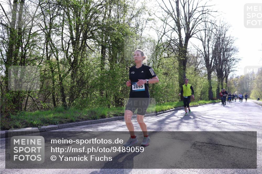 12.04.2026 - 45. Internationalen Wilhelmsburger Insellauf Yannick Fuchs http://msf.ph/oto/9489059 12.04.2026 10:34:54 Laufen 2845 meine-sportfotos.de