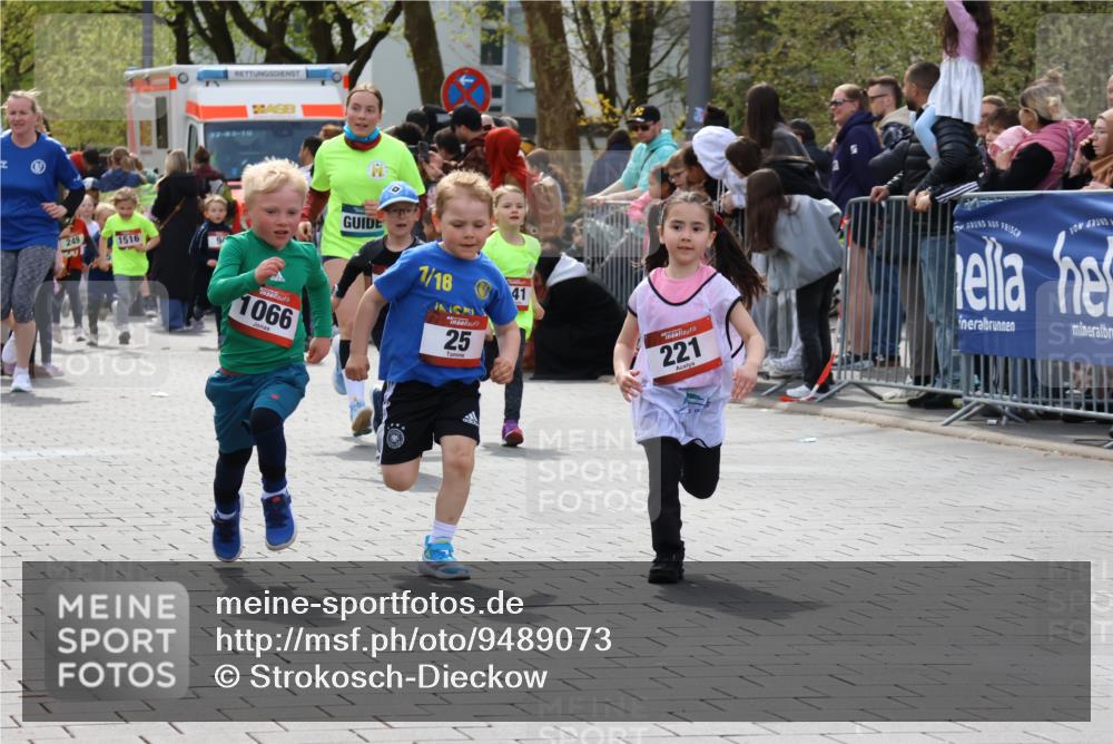 12.04.2026 - 45. Internationalen Wilhelmsburger Insellauf Strokosch-Dieckow http://msf.ph/oto/9489073 12.04.2026 14:09:28 Ziel 270, 220, 219, 216, 25, 1066, 209, 915, 221, 541, 1501 meine-sportfotos.de