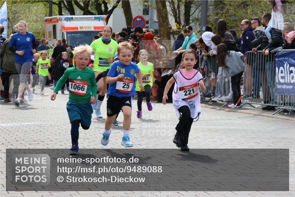 12.04.2026 - 45. Internationalen Wilhelmsburger Insellauf Strokosch-Dieckow http://msf.ph/oto/9489088 12.04.2026 14:09:28 Ziel 270, 220, 219, 216, 25, 1066, 209, 915, 221, 541, 1501 meine-sportfotos.de
