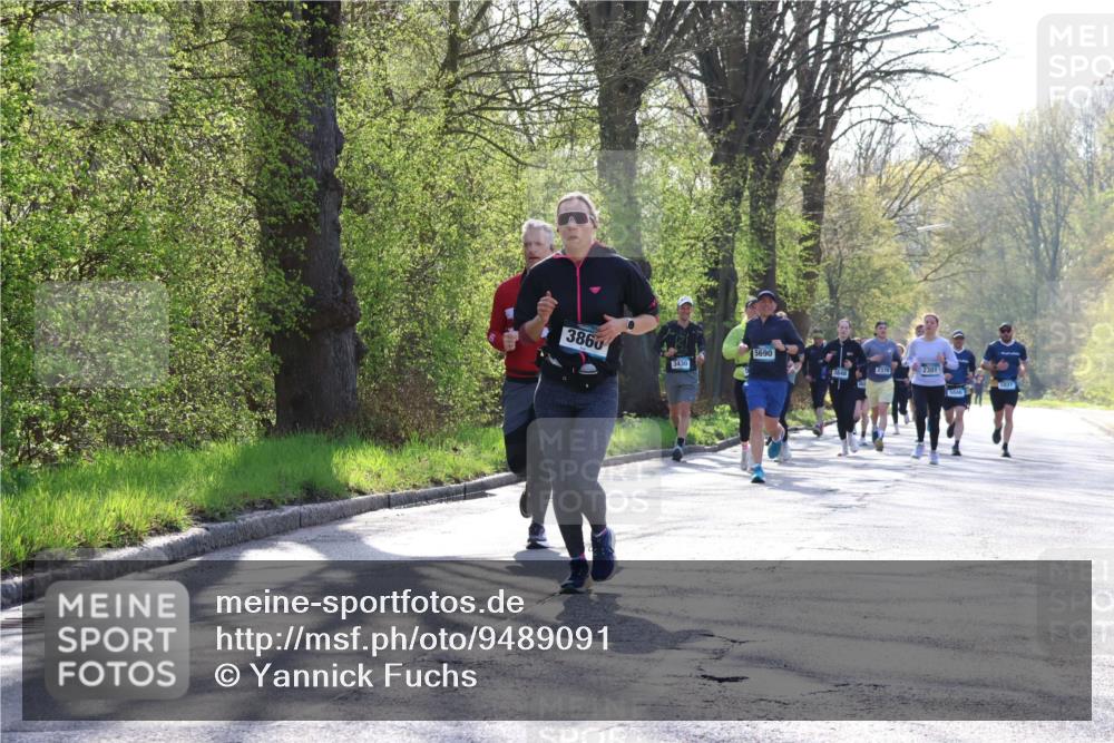 12.04.2026 - 45. Internationalen Wilhelmsburger Insellauf Yannick Fuchs http://msf.ph/oto/9489091 12.04.2026 10:34:57 Laufen 3860, 5690, 3430, 2376, 2301, 5037, 5046 meine-sportfotos.de