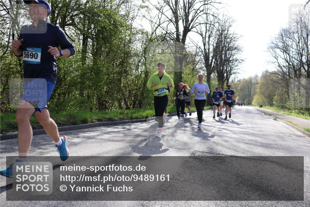 12.04.2026 - 45. Internationalen Wilhelmsburger Insellauf Yannick Fuchs http://msf.ph/oto/9489161 12.04.2026 10:35:04 Laufen 5690, 5325, 2301 meine-sportfotos.de