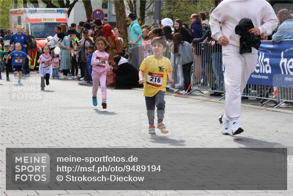12.04.2026 - 45. Internationalen Wilhelmsburger Insellauf Strokosch-Dieckow http://msf.ph/oto/9489194 12.04.2026 14:09:24 Ziel 223, 271, 691, 1511, 252, 270, 220, 219, 216, 25, 1066, 209, 915, 221 meine-sportfotos.de