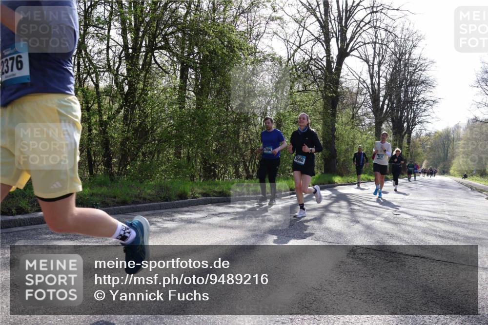 12.04.2026 - 45. Internationalen Wilhelmsburger Insellauf Yannick Fuchs http://msf.ph/oto/9489216 12.04.2026 10:35:08 Laufen 2376, 4706, 3680, 3830 meine-sportfotos.de