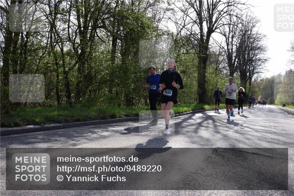 12.04.2026 - 45. Internationalen Wilhelmsburger Insellauf Yannick Fuchs http://msf.ph/oto/9489220 12.04.2026 10:35:08 Laufen 4706, 3830, 3680 meine-sportfotos.de