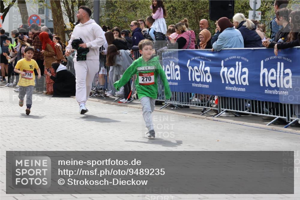 12.04.2026 - 45. Internationalen Wilhelmsburger Insellauf Strokosch-Dieckow http://msf.ph/oto/9489235 12.04.2026 14:09:22 Ziel 927, 215, 577, 223, 271, 691, 1511, 252, 270, 220, 219, 216 meine-sportfotos.de